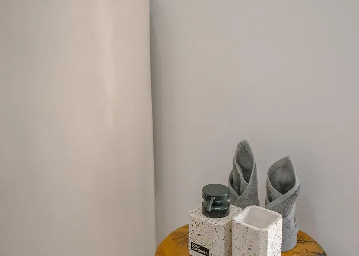 Kome - By Bali Lyfe Venture Villa Canggu