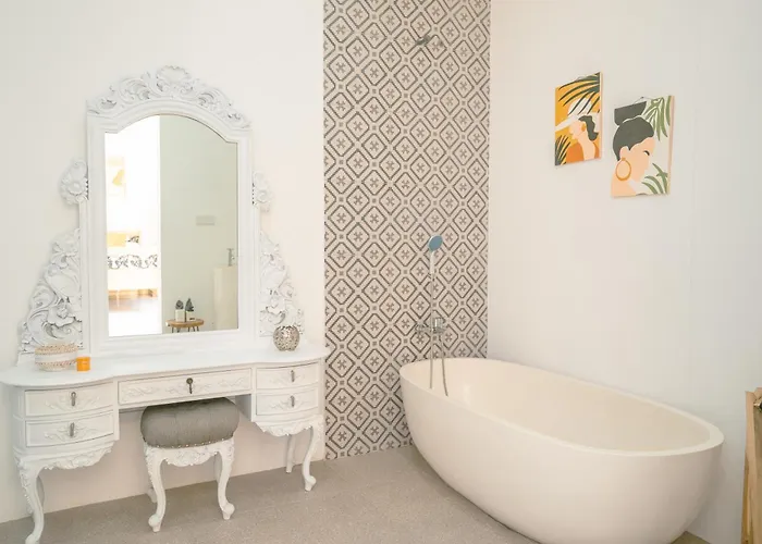 Kome - By Bali Lyfe Venture Villa Canggu